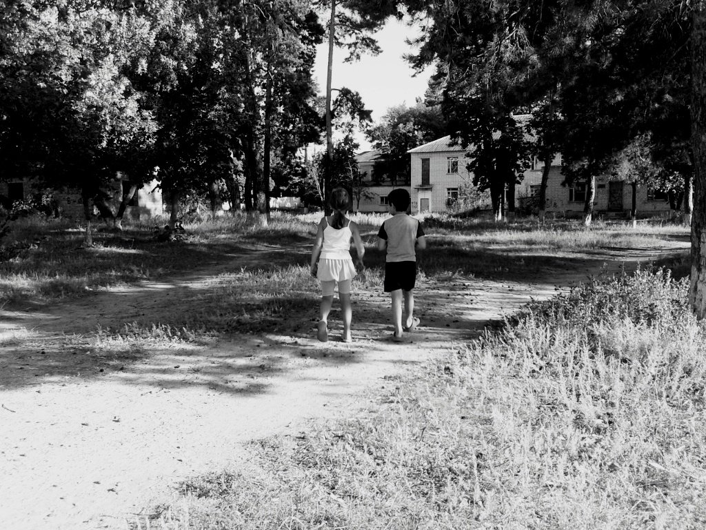 дети на прогулке - Юлия Закопайло