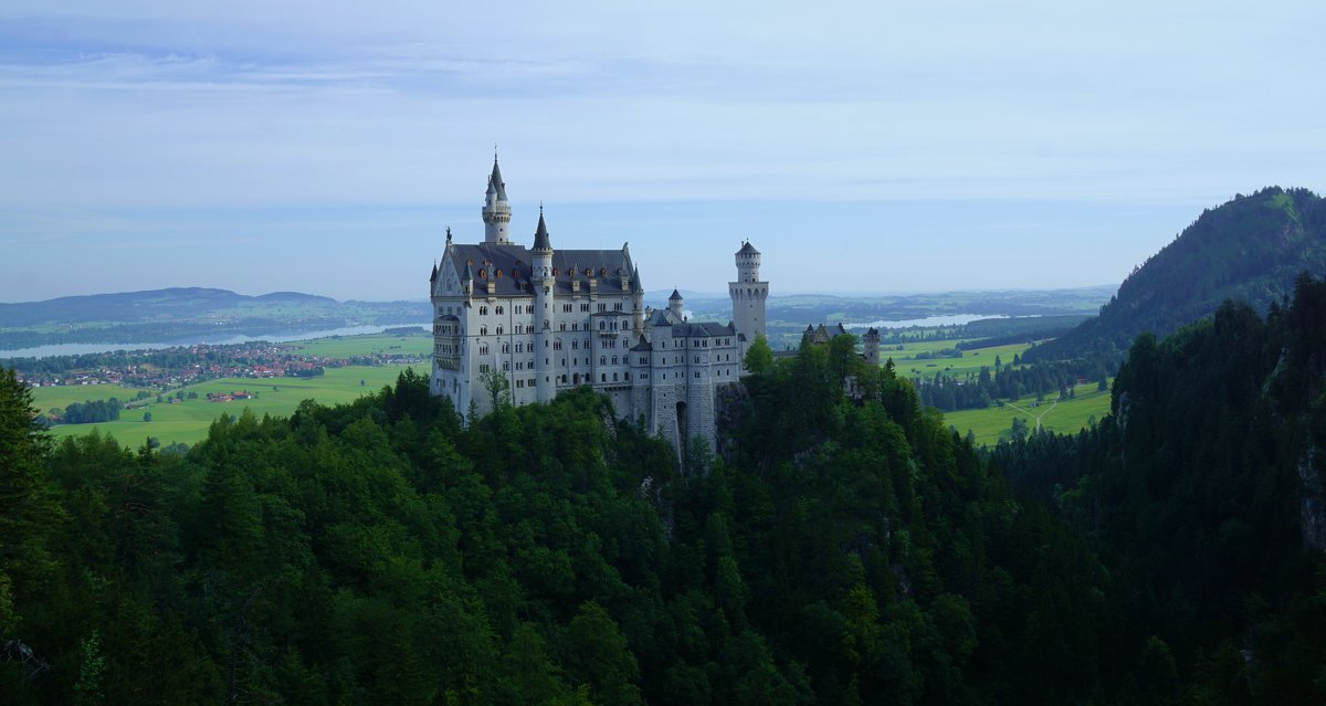 Замок Neudchwanstein в Баварии. - Александр Горелов