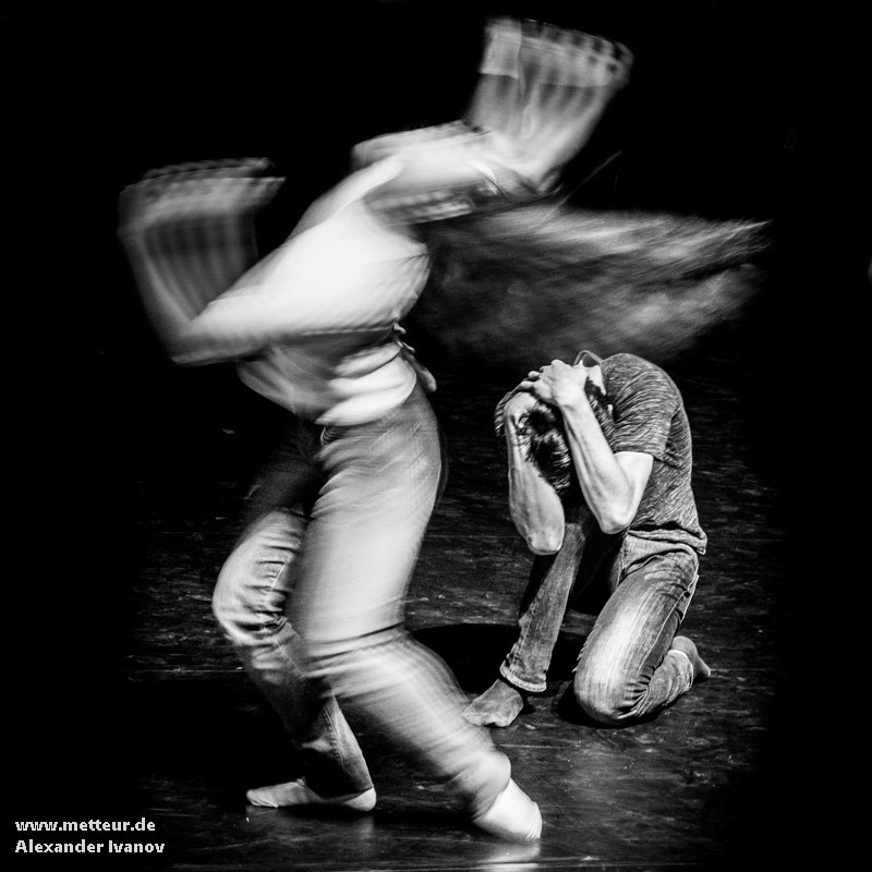 Танец - Александр Иванов