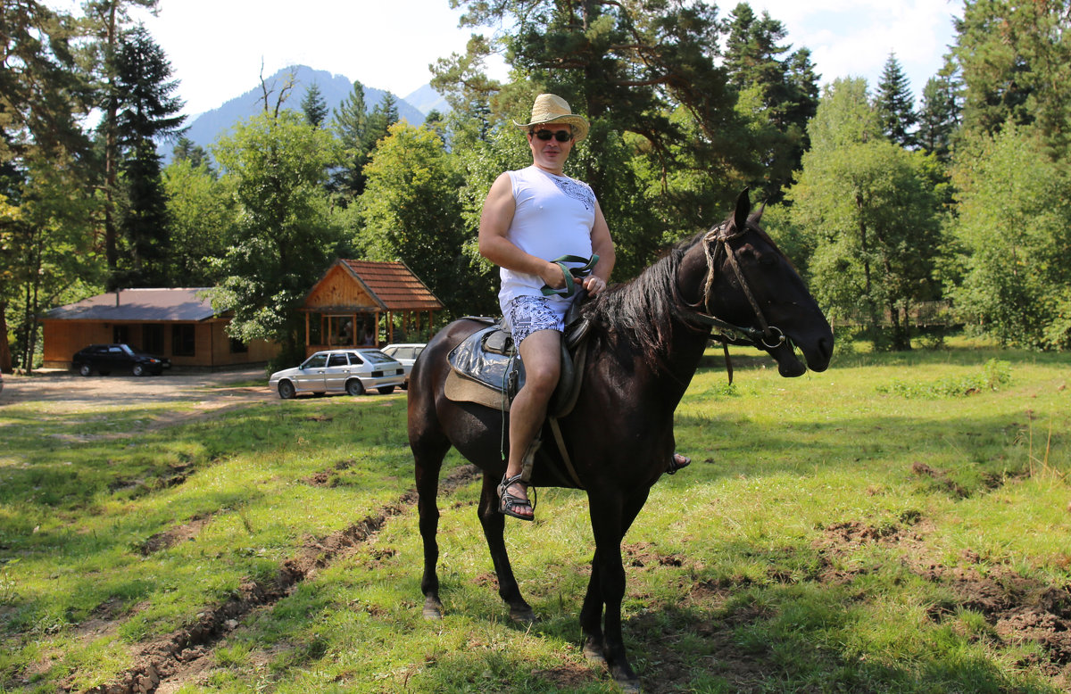 Непросто пересесть с железного коня на жеребца карачаевской породы. - Vladimir 070549 