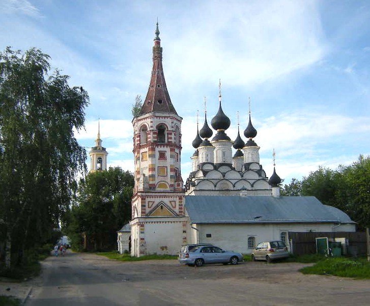 Лазаревская( 1667) и Антипиевская (1745) церкви в Суздале - Ирина Борисова