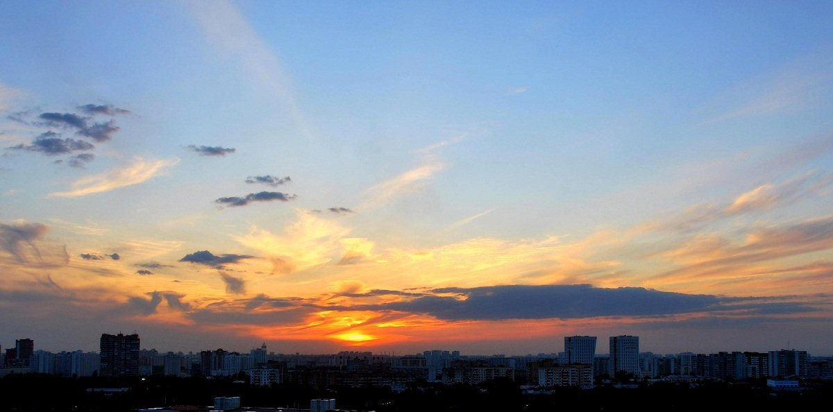 последние дни интересные закаты над Москвой - Елена Познокос