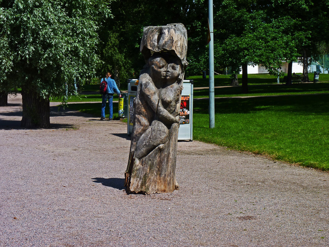 Скульптура "Любовь"(Хельсинки) - Александр Лейкум