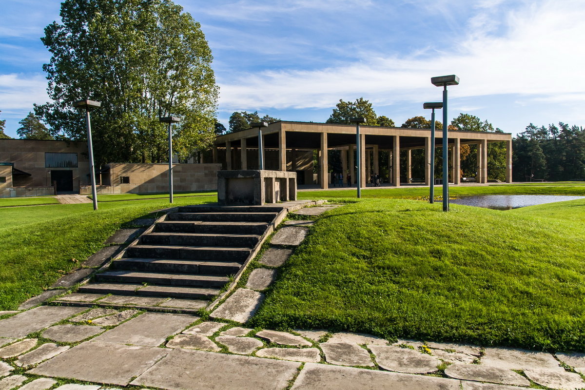 Лесное кладбище - Андрей Роговой