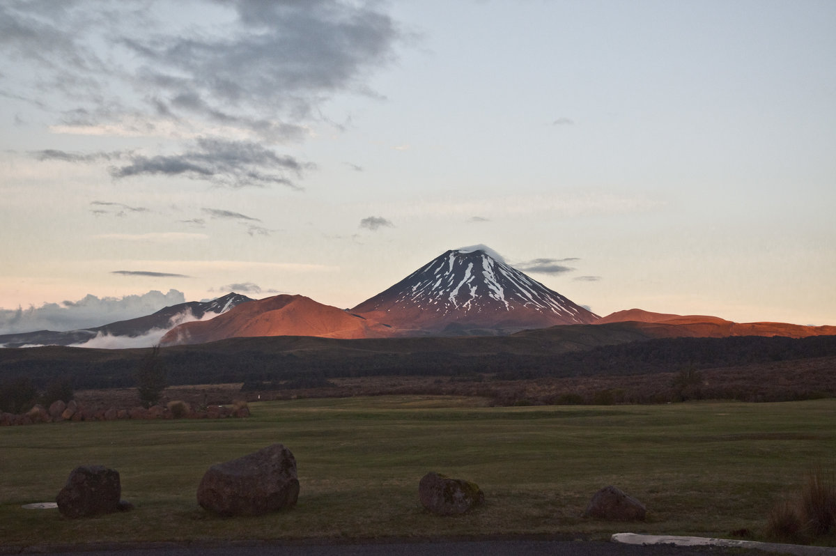 вулкан Тонгариро (закат) - Petr Popov