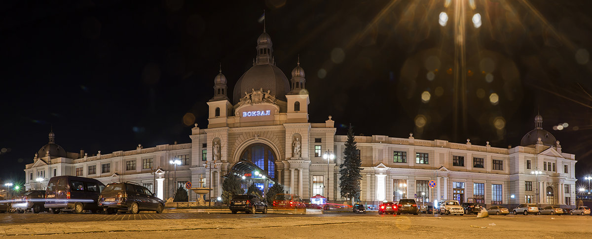 Львовский вокзал - Богдан Петренко