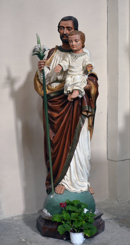 Скульптура в храме монастыря - Weles 