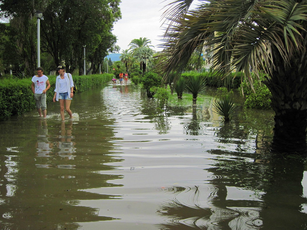 Наводнение в Сухуми - ФотоЛюбка *