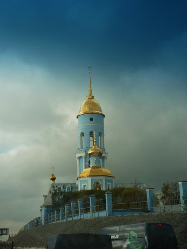 Купола в России кроют чистым золотом...... - Galina Leskova