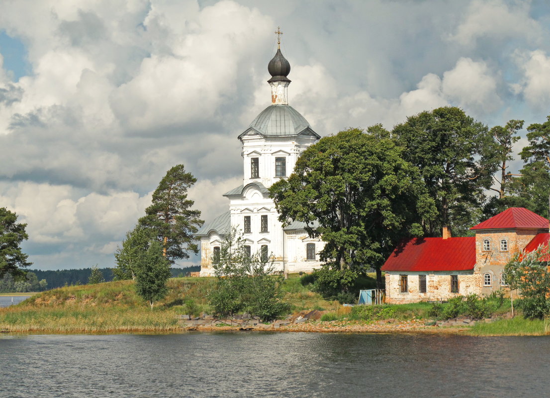Крестовоздвиженская церковь на острове Столбенском - Олег Попков
