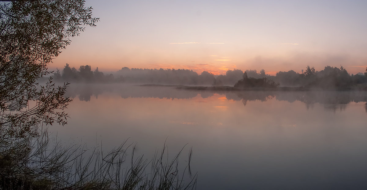 ...на озере...туман... - Андрей Гр