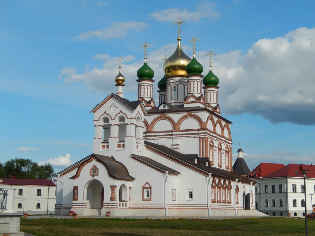 Церковь Сергия Радонежского в Новгороде