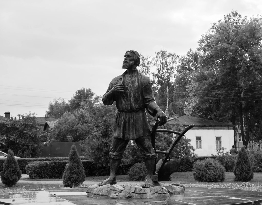 Памятник Тамбовскому мужику.Тамбов - Виктор 