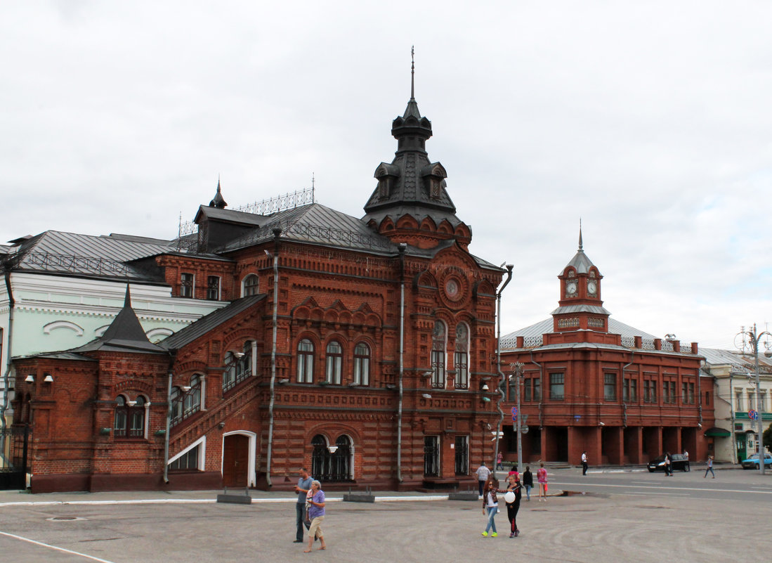 Здание бывшей Городской Думы ("дом приёмов") и Здание с часами - Наталья Гусева
