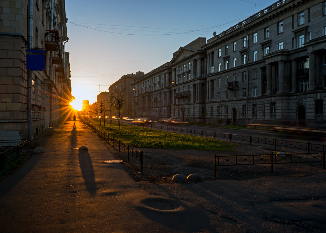 Утро города. - Сергей Костенко