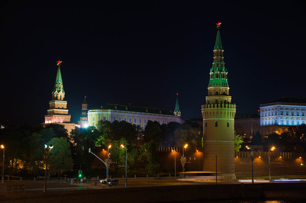 Ночь. Москва. Кремль. - Андрей Воробьев