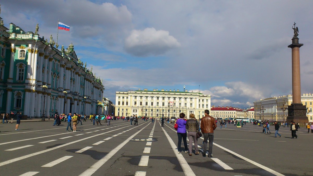 Дворцовая площадь в Петербурге - Анастасия 