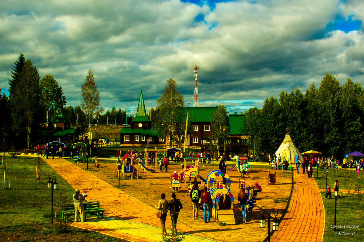 Детская площадка - Артём Бояринцев