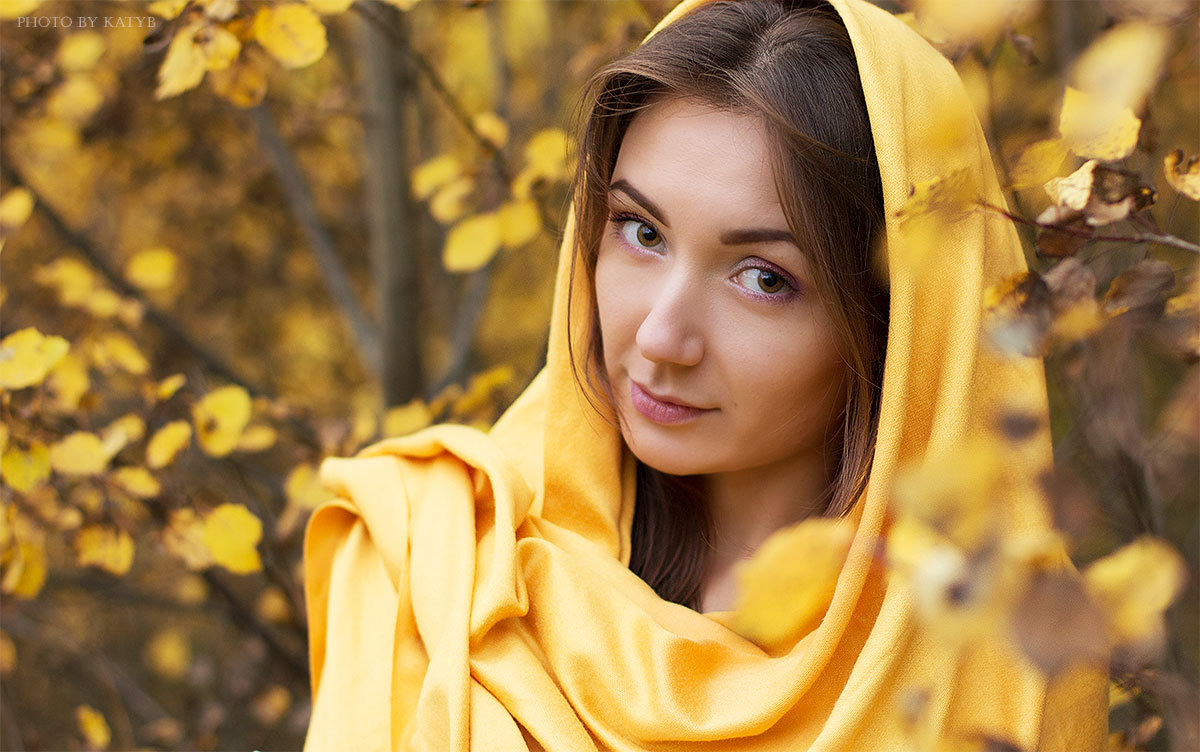 Портрет в желтых листьях - Екатерина Бармина