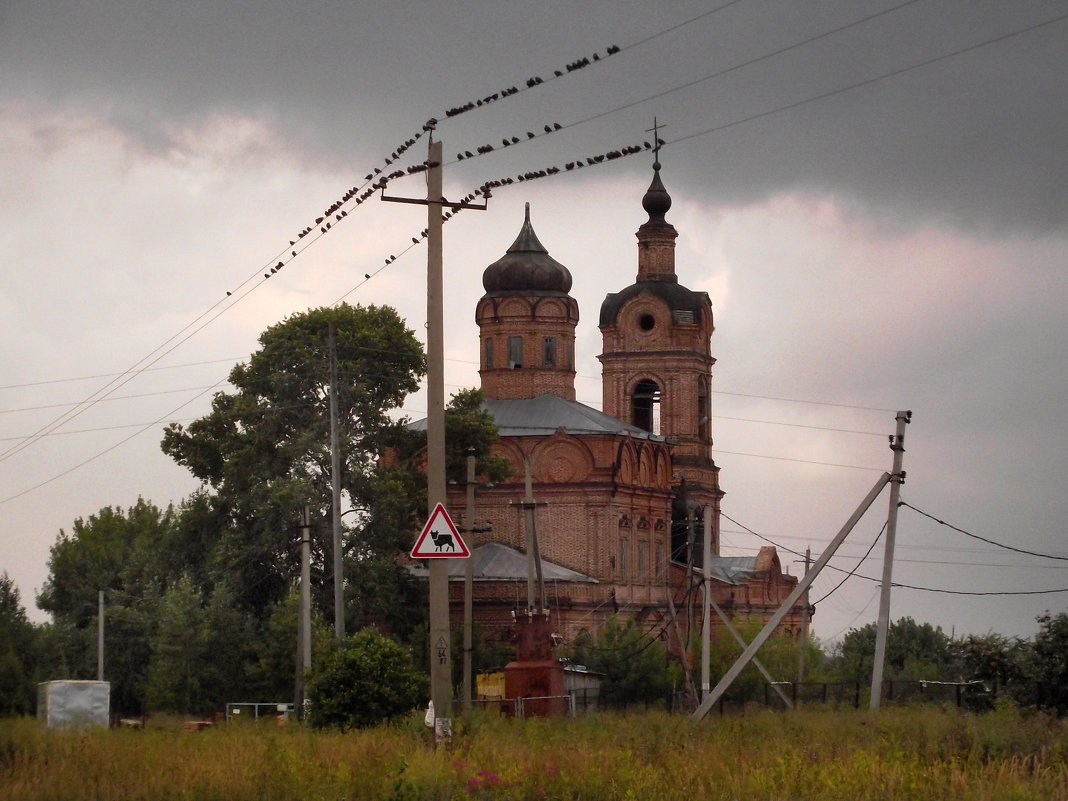 Заброшенная церковь - Иля Григорьева