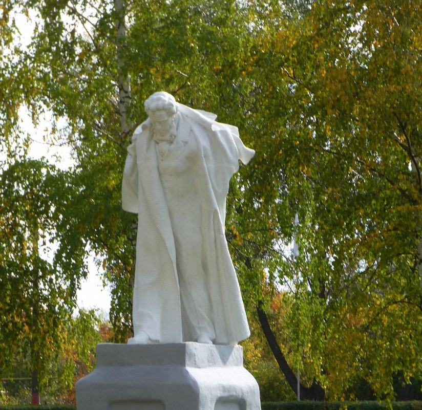 Памятник А.С. Пушкину в Болдино - Наиля 