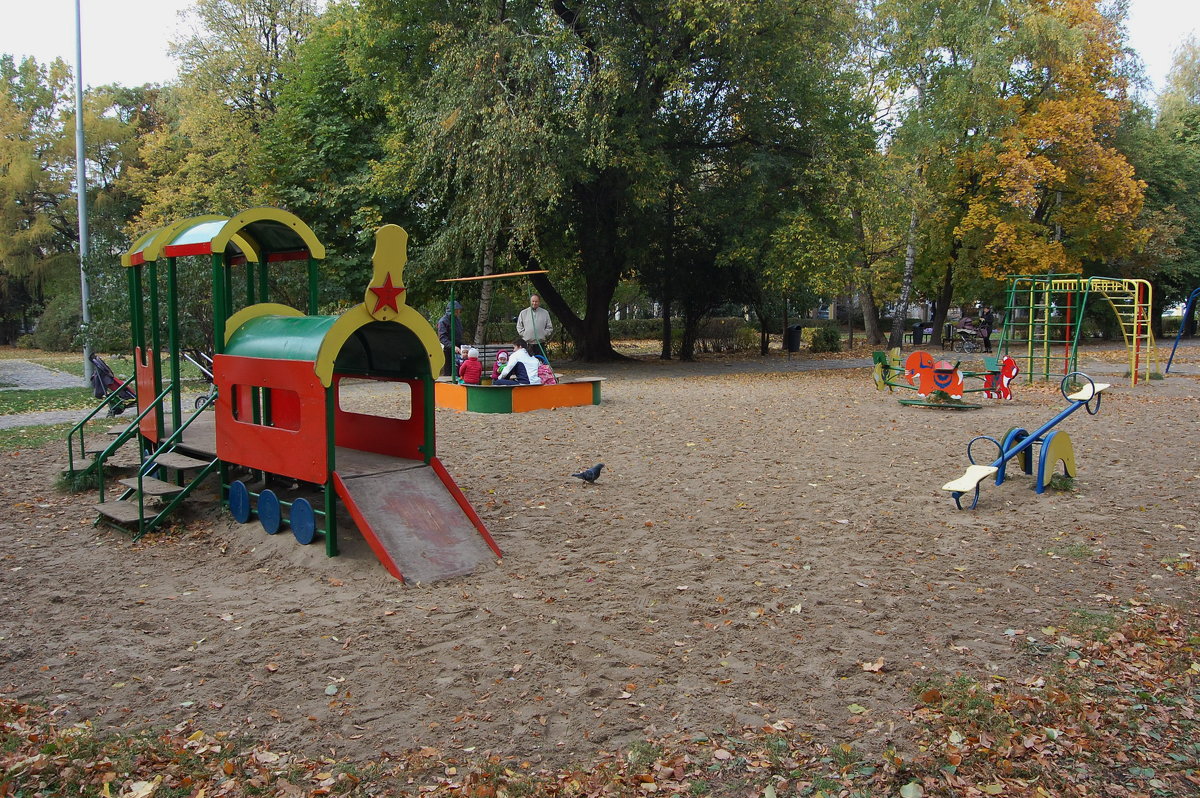 Детская площадка - Александр Буянов