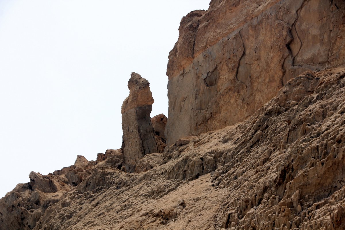 Жена Лота  горе Содом в Израиле. - vasya-starik Старик