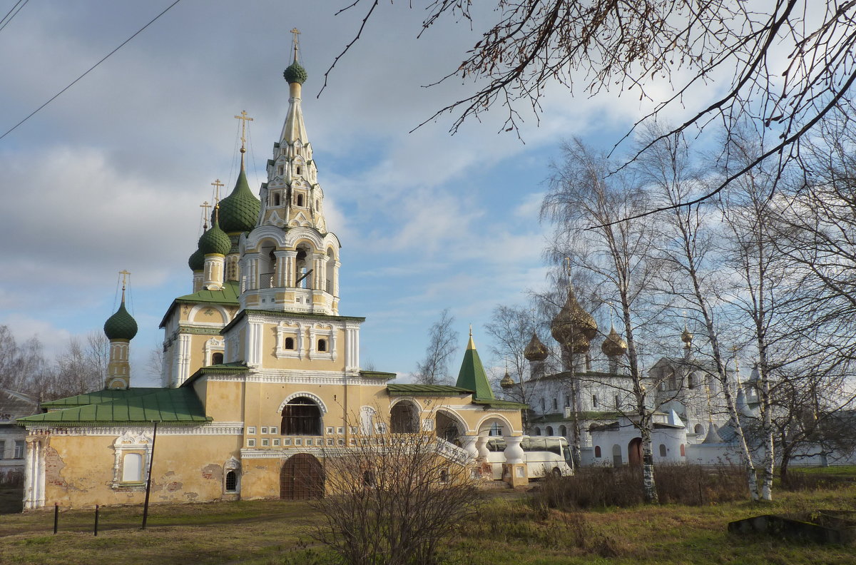Предтеченский храм и Воскресенский мужской монастырь - Galina Leskova