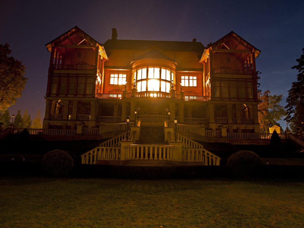 Night Guest House - Roman Ilnytskyi