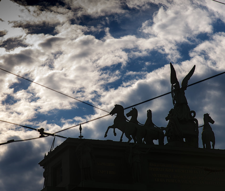 колесница Победы на Нарвских воротах - ник. петрович земцов