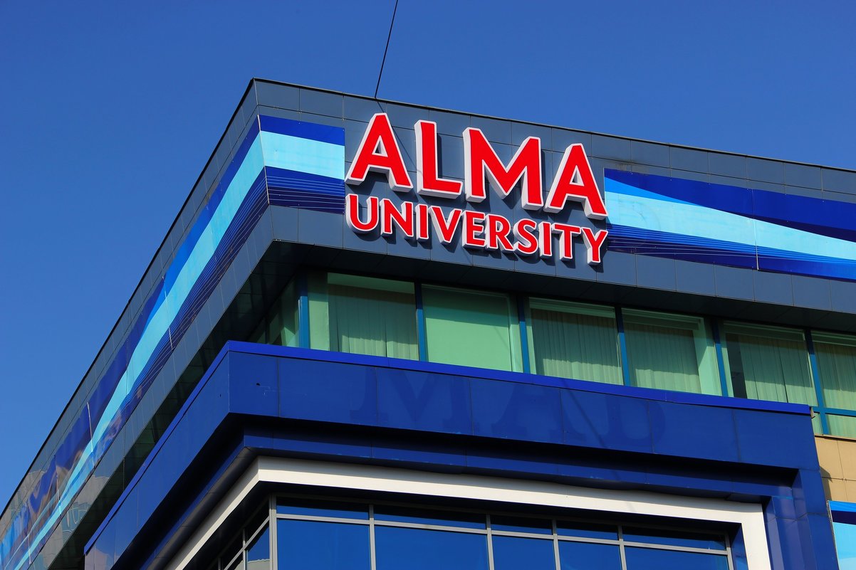 Фасад Almaty Management University - Виталий Терещенко