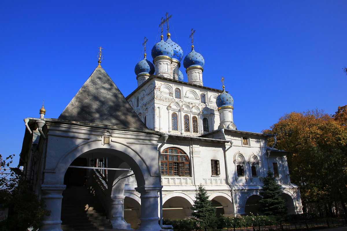 Церковь Казанской Божьей матери в Коломенском; - Иван 