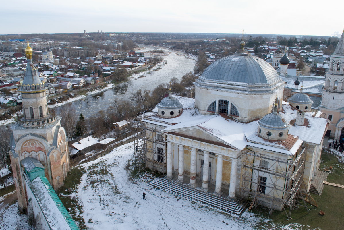 Вид на Борисоглебский монастырь. - Лилия Гудкова