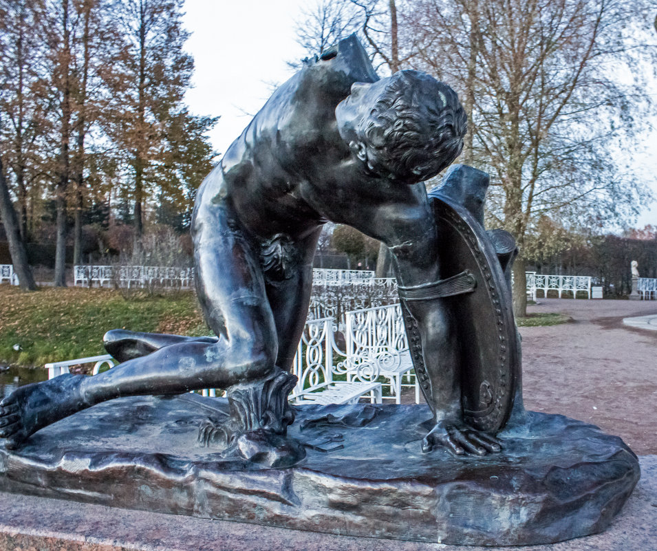 Скульптура:Ахилл.(Екатерининский парк) - Александр Лейкум