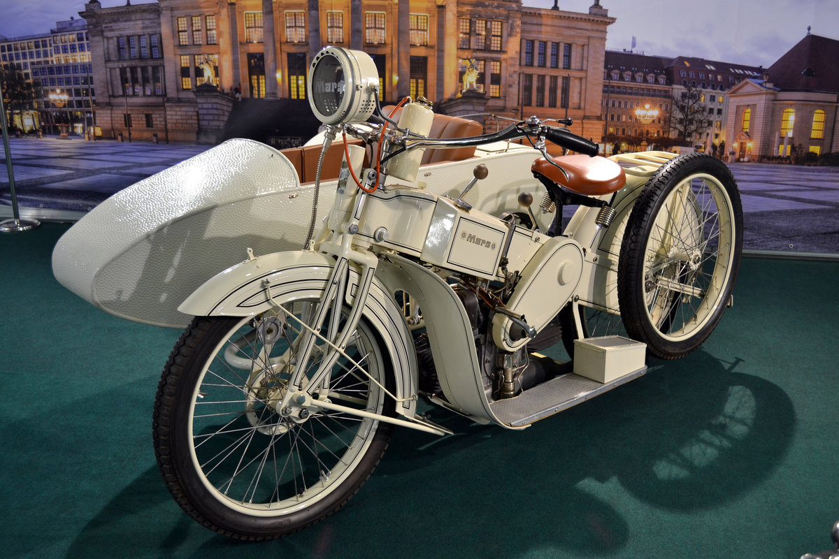 Ретро-мотоцикл - Борис Русаков