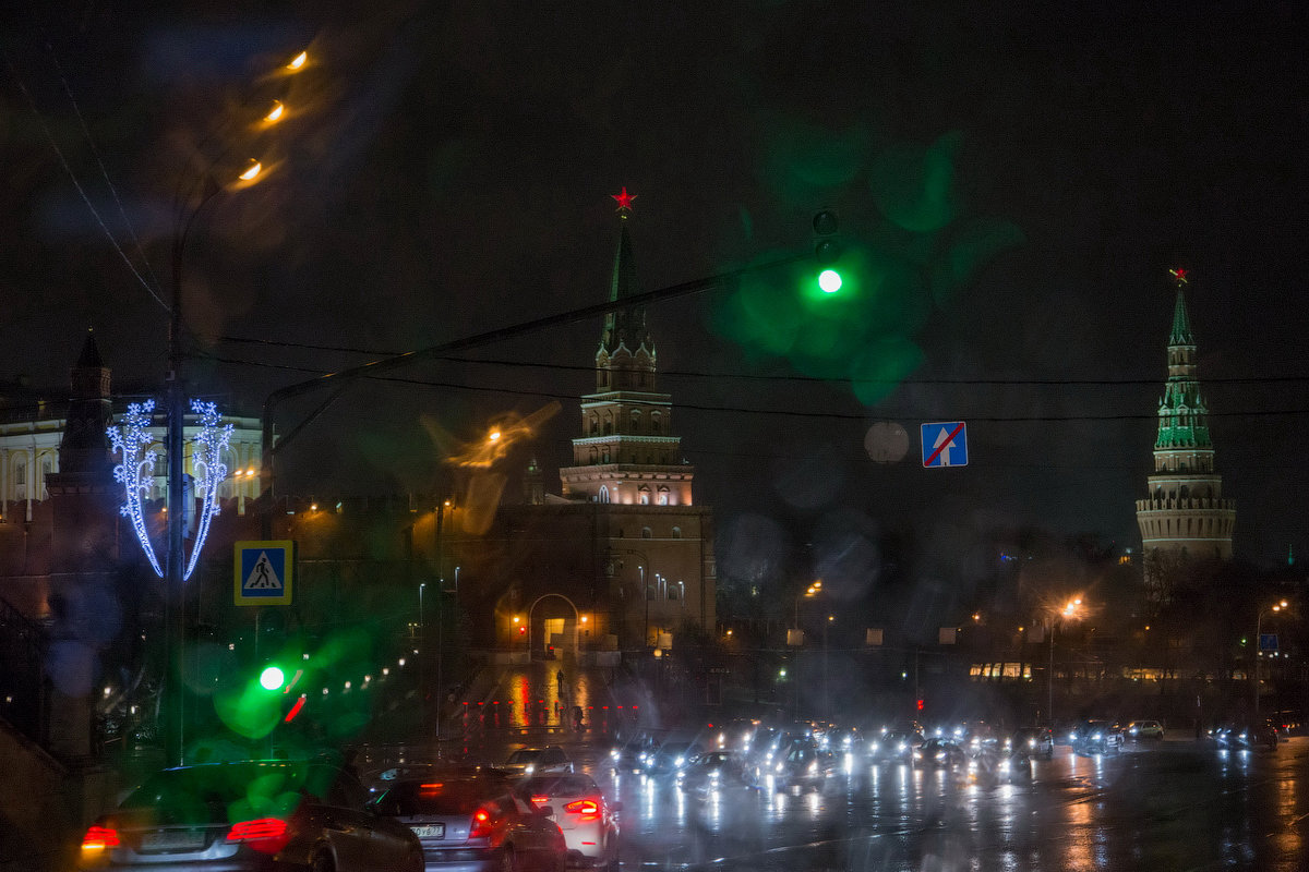 Проезжая по Москве - Эльвина Доронина