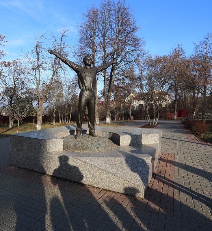 Памятник Гагарину Ю.А. - Соколов Сергей Васильевич 