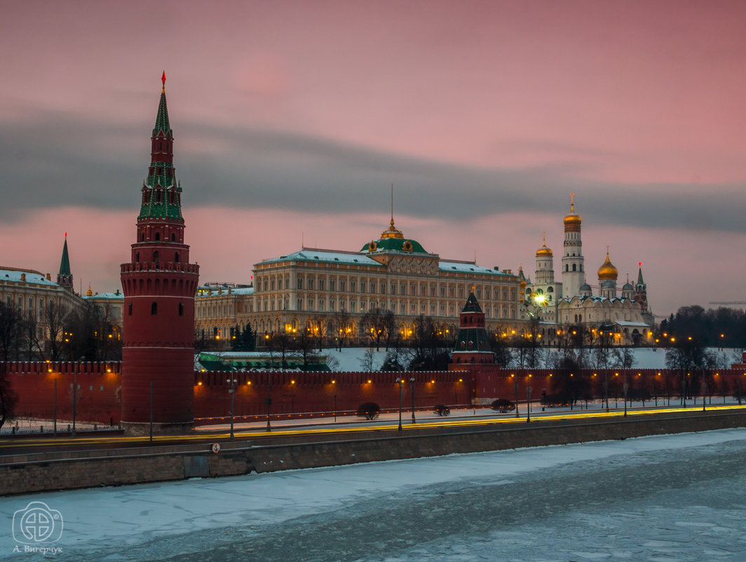 Вечер, кремль, огни - Андрей Вигерчук