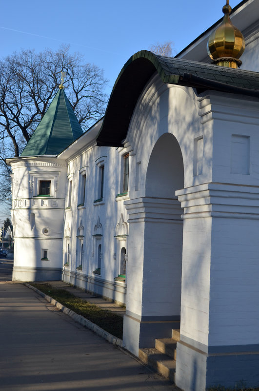 Борисоглебский монастырь. Ворота - Евгения Бакулина 