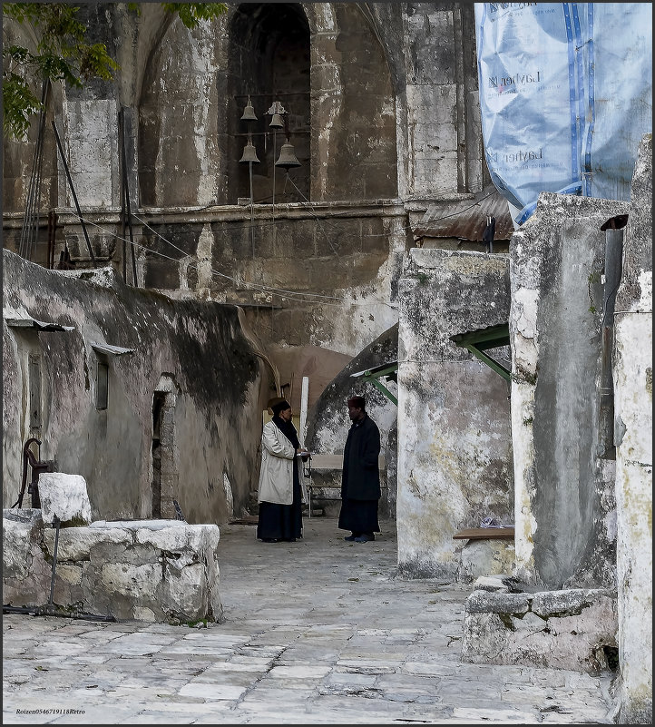 Эфиопский монастырь Дир ас-Султан-во дворе«Израиль, всё о религии...» - Shmual & Vika Retro