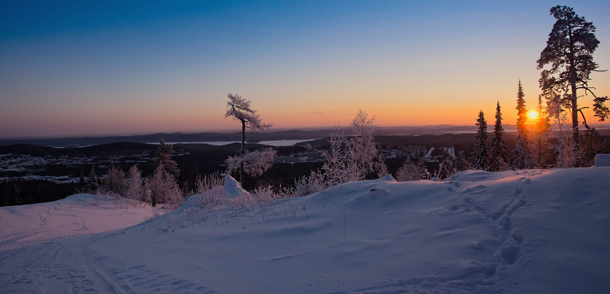 Панорама зимнего восхода - vladimir Bormotov