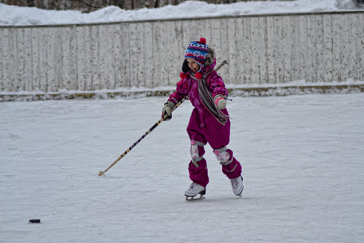девчонки тоже играют в хоккей - Елена Баландина
