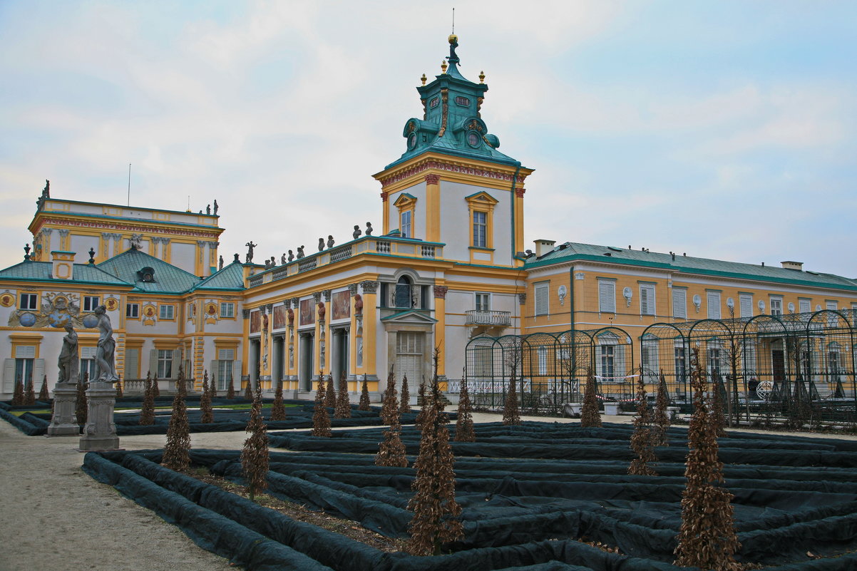 Летняя резиденция польских королей. Выход в парк - Gennadiy Karasev