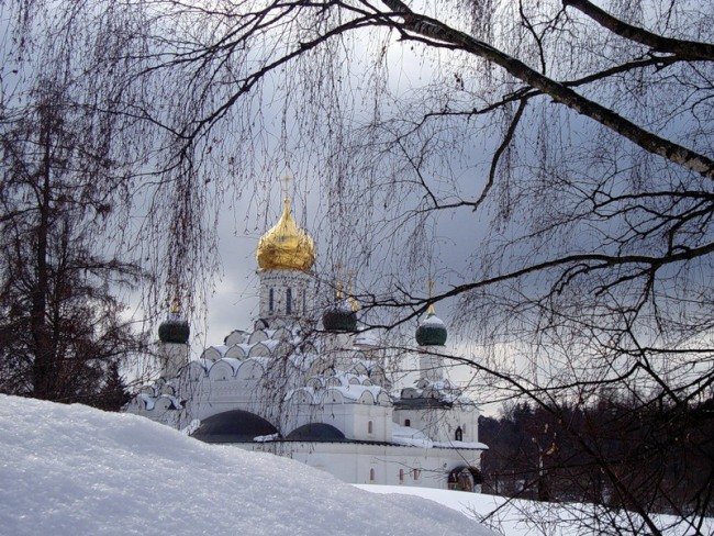 церковь   в  снежном   окружении - Valentina Lujbimova [lotos 5]