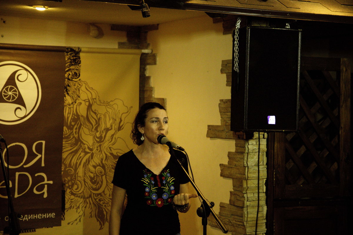 Поэтесса Ольга Залесская, член жюри Грушевского фестиваля - Gennadiy Karasev
