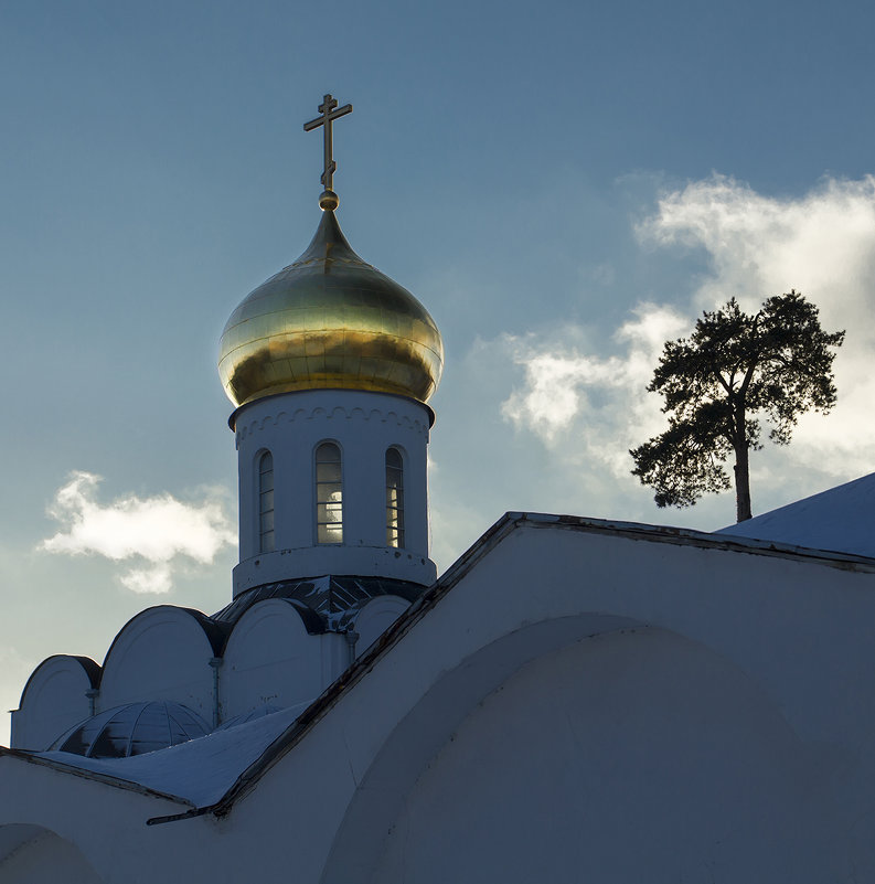 *** - Владимир Иванов