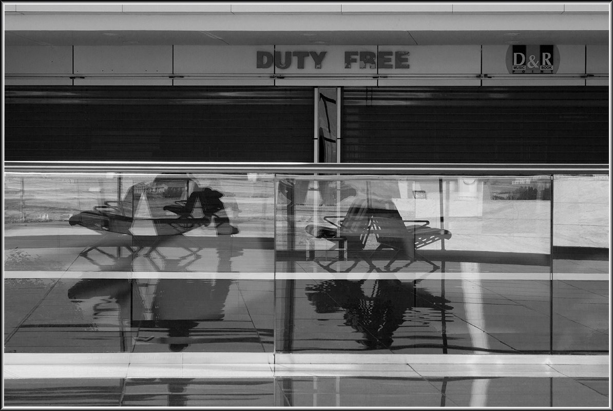 Duty free - Михаил Розенберг