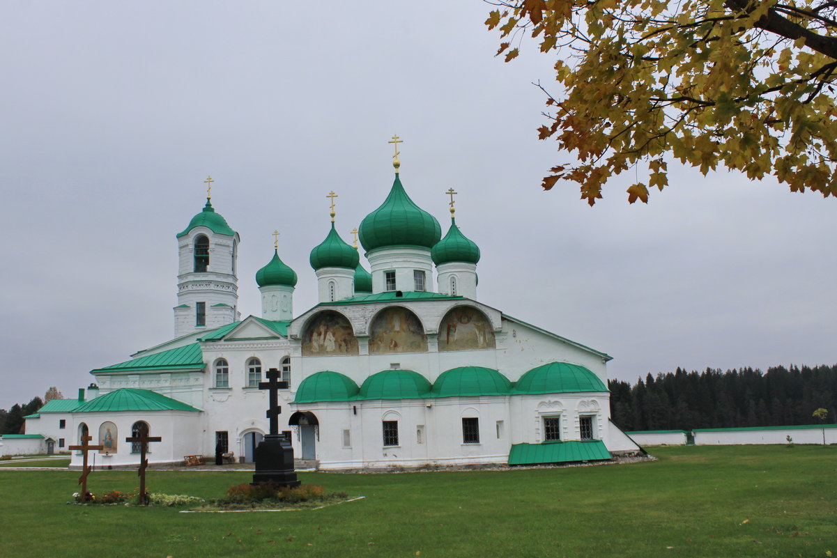 Каменный Преображенский собор - Валентина 