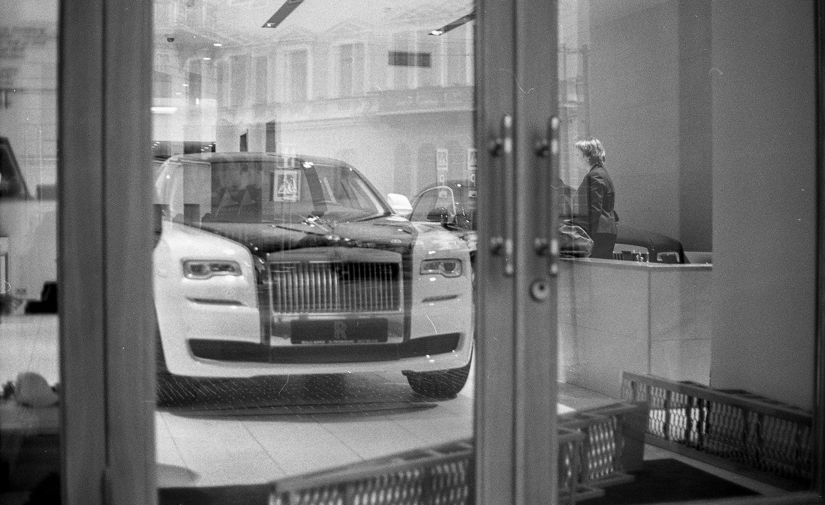 Авто салон Rolls Royce в СПБ :: Павел – Социальная сеть ФотоКто