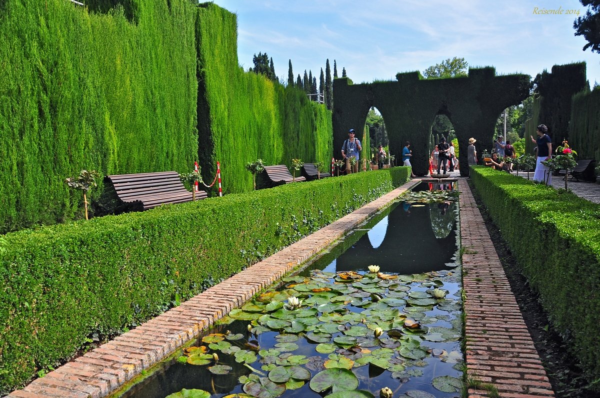 Patio de la Acequia - Mikhail Yakubovskiy